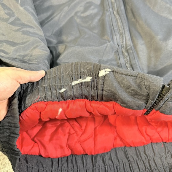 Vintage Chicago Bulls Jacket Puffer Mens XL Black Red NBA Basketball Logo 7 90s - Picture 4 of 11